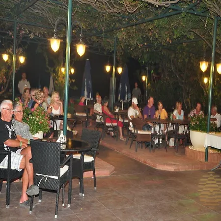 Azak Hotel