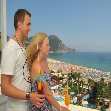 Azak 酒店 阿拉尼亚