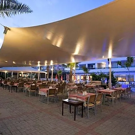 Hotel Azak 3*