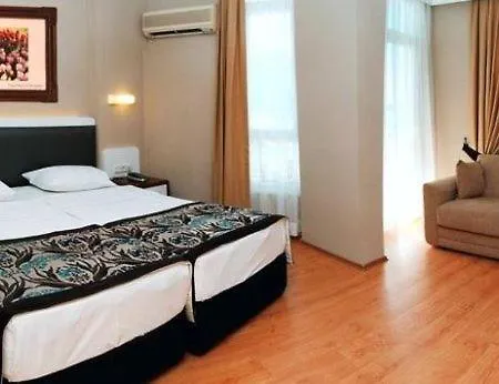 Azak Hotel 3*