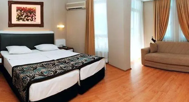 Azak Otel 3*