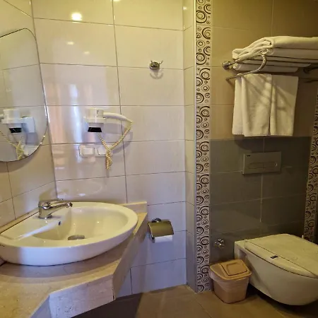 Azak Hotel